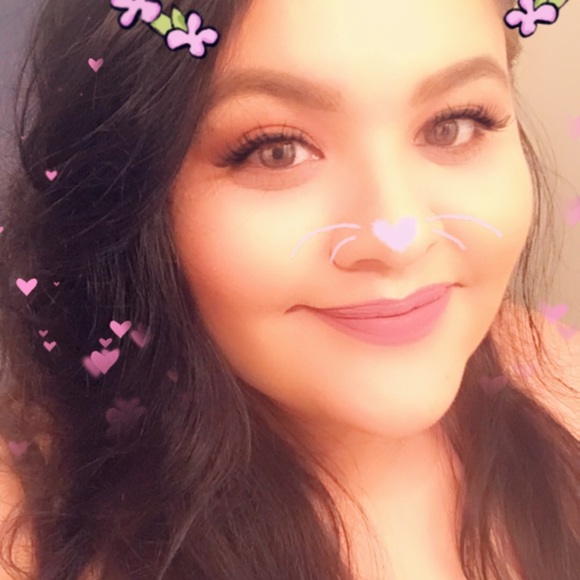 Meet your Posher, Monique - Picture 1 of 1